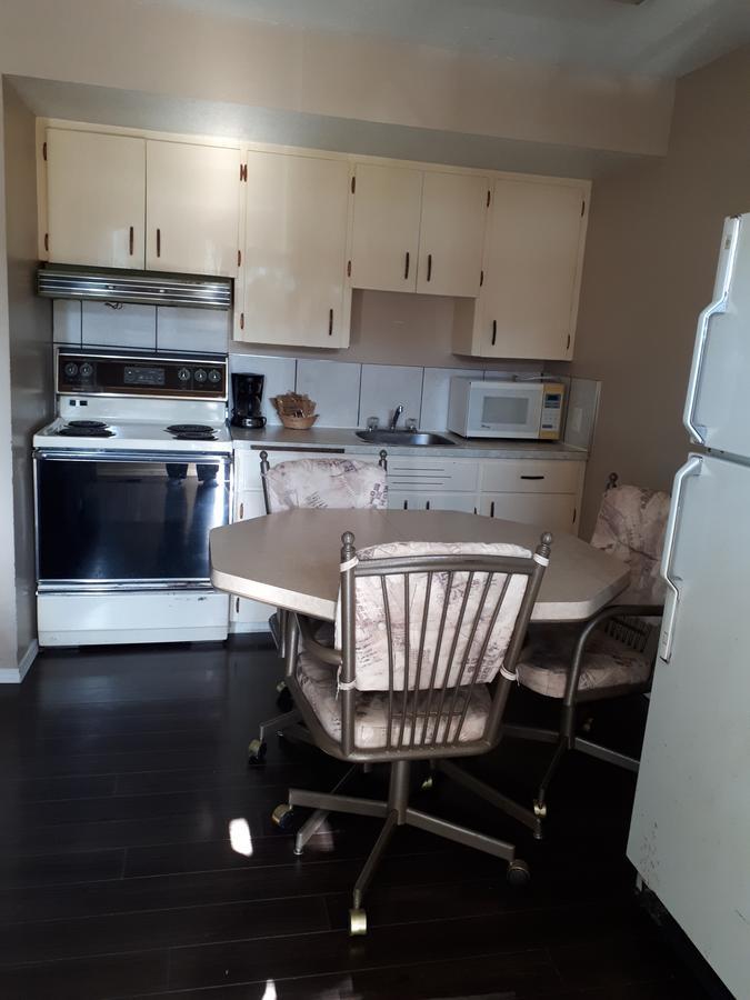 Travellers Rest Motel Salmon Arm Ngoại thất bức ảnh